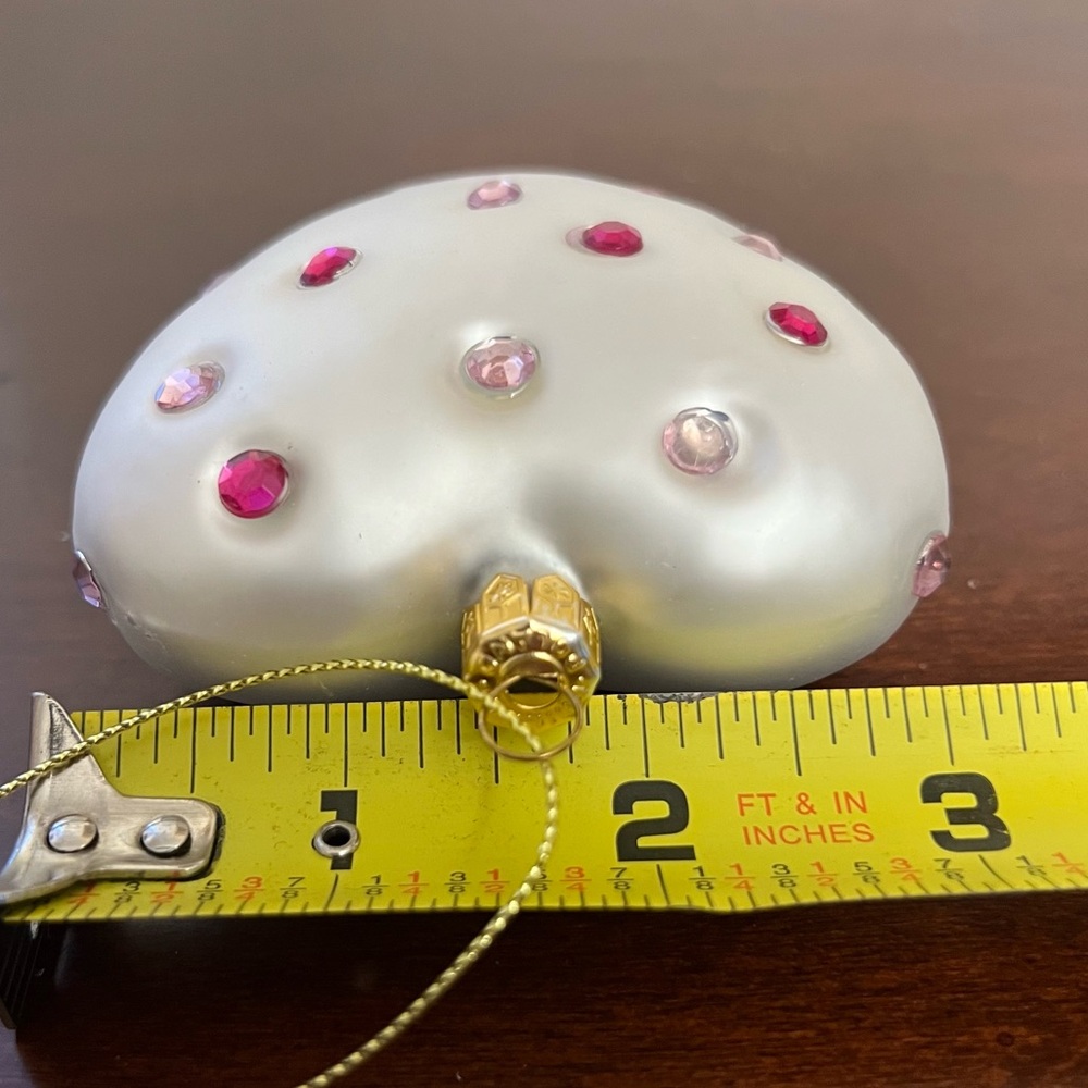 Betsey Johnson beaded heart Christmas or Valentine’s Day ornament white & pink - Picture 13 of 13